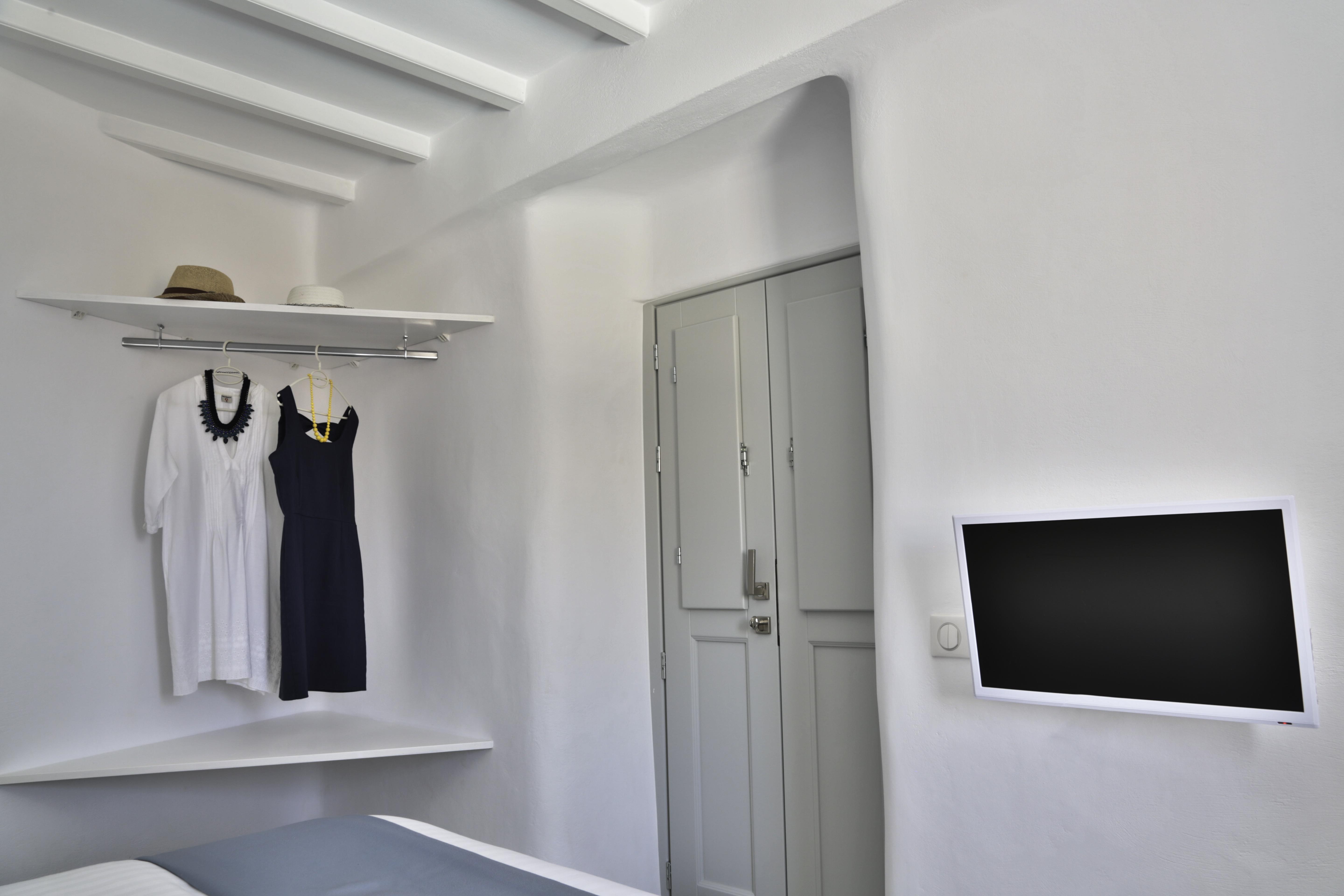 Trieris Villa & Suites Fíra Kültér fotó