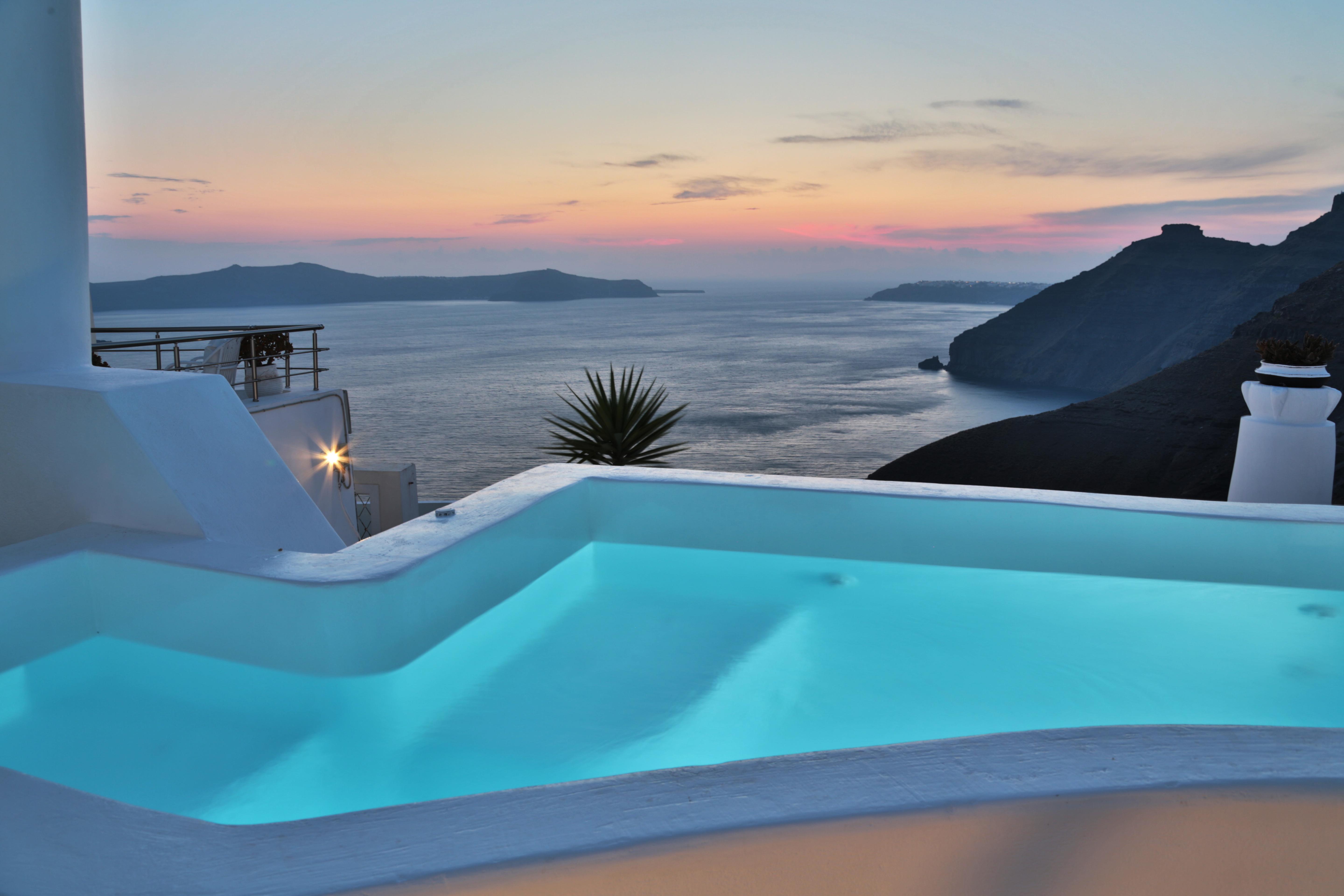 Trieris Villa & Suites Fíra Kültér fotó