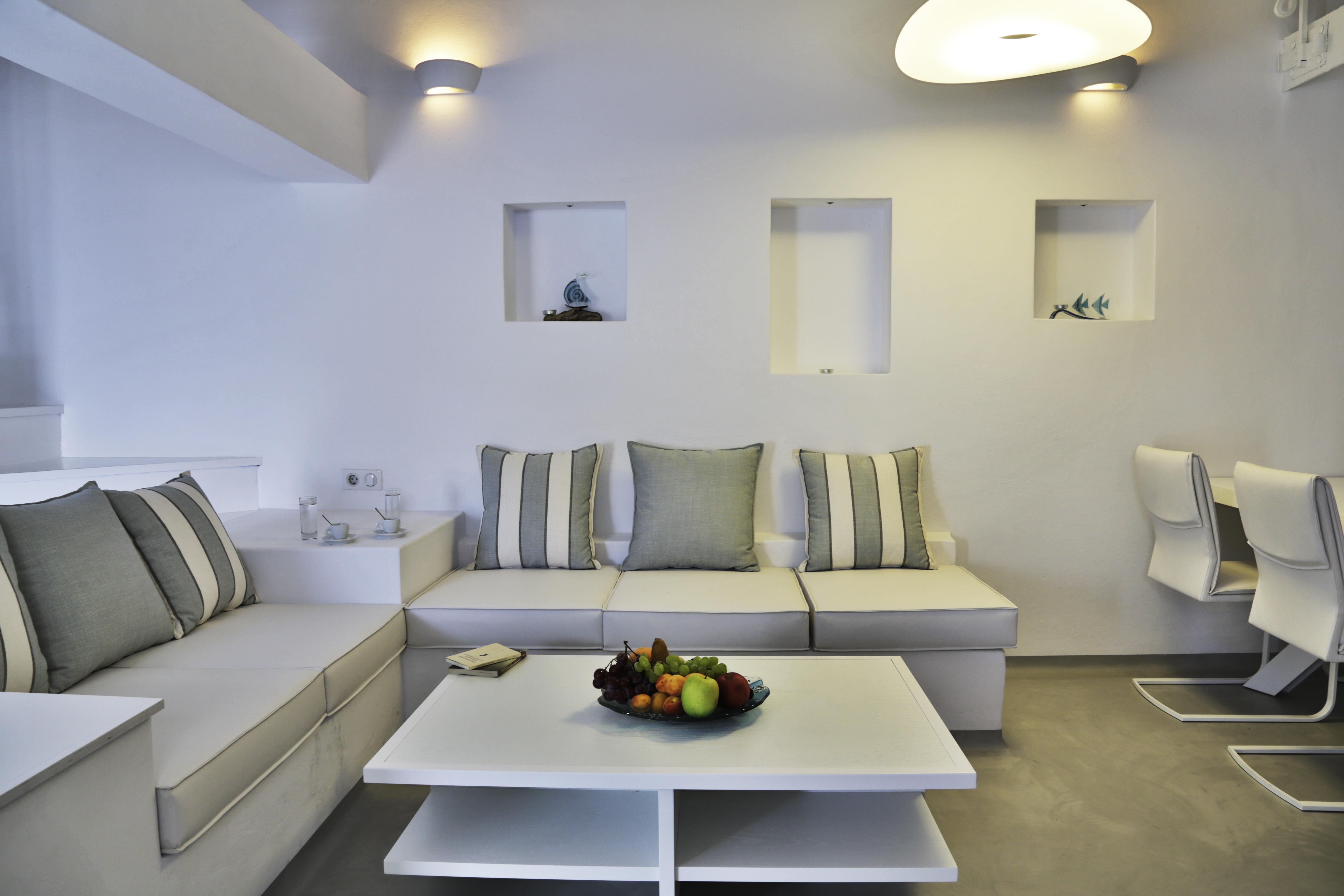 Trieris Villa & Suites Fíra Kültér fotó