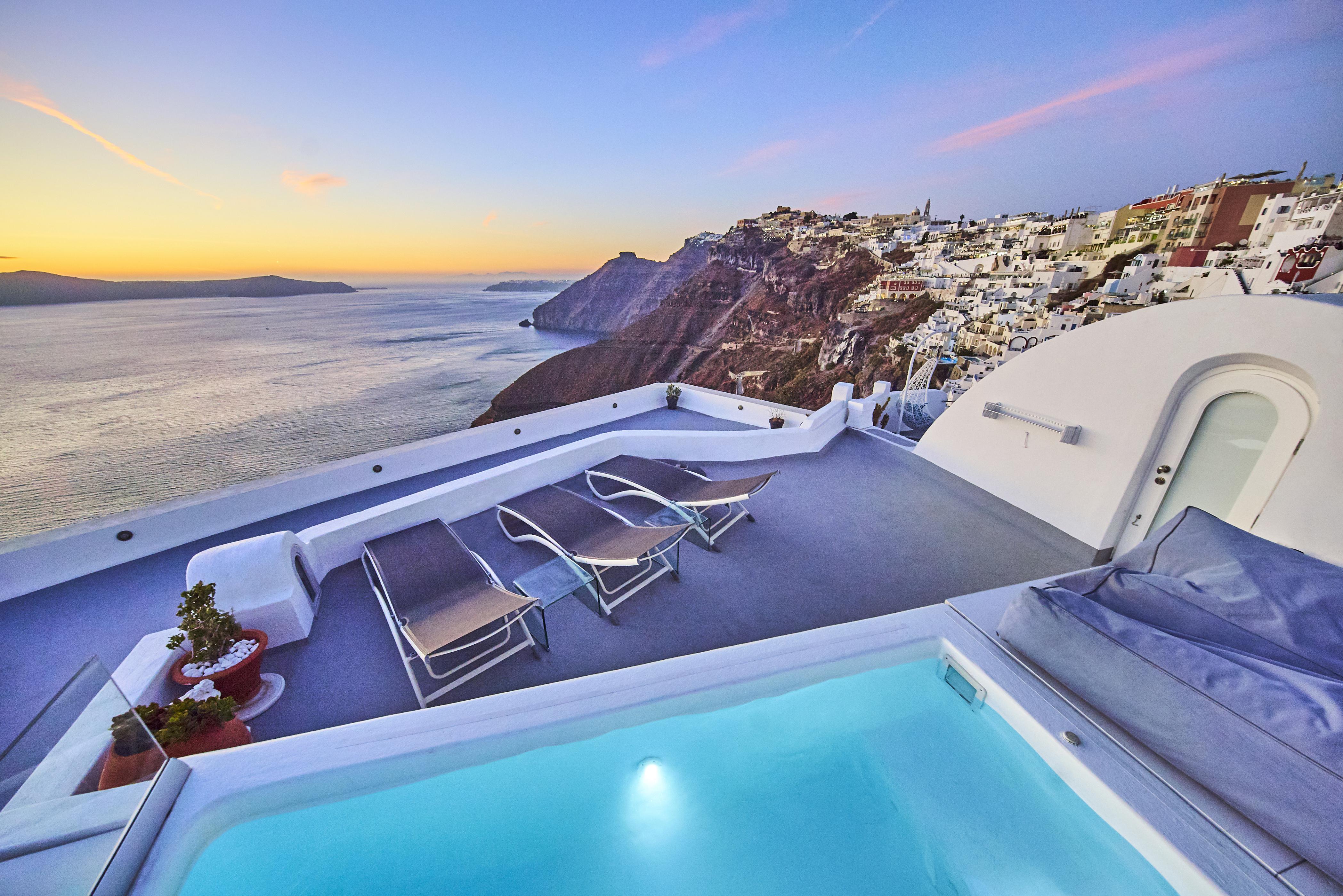 Trieris Villa & Suites Fíra Kültér fotó