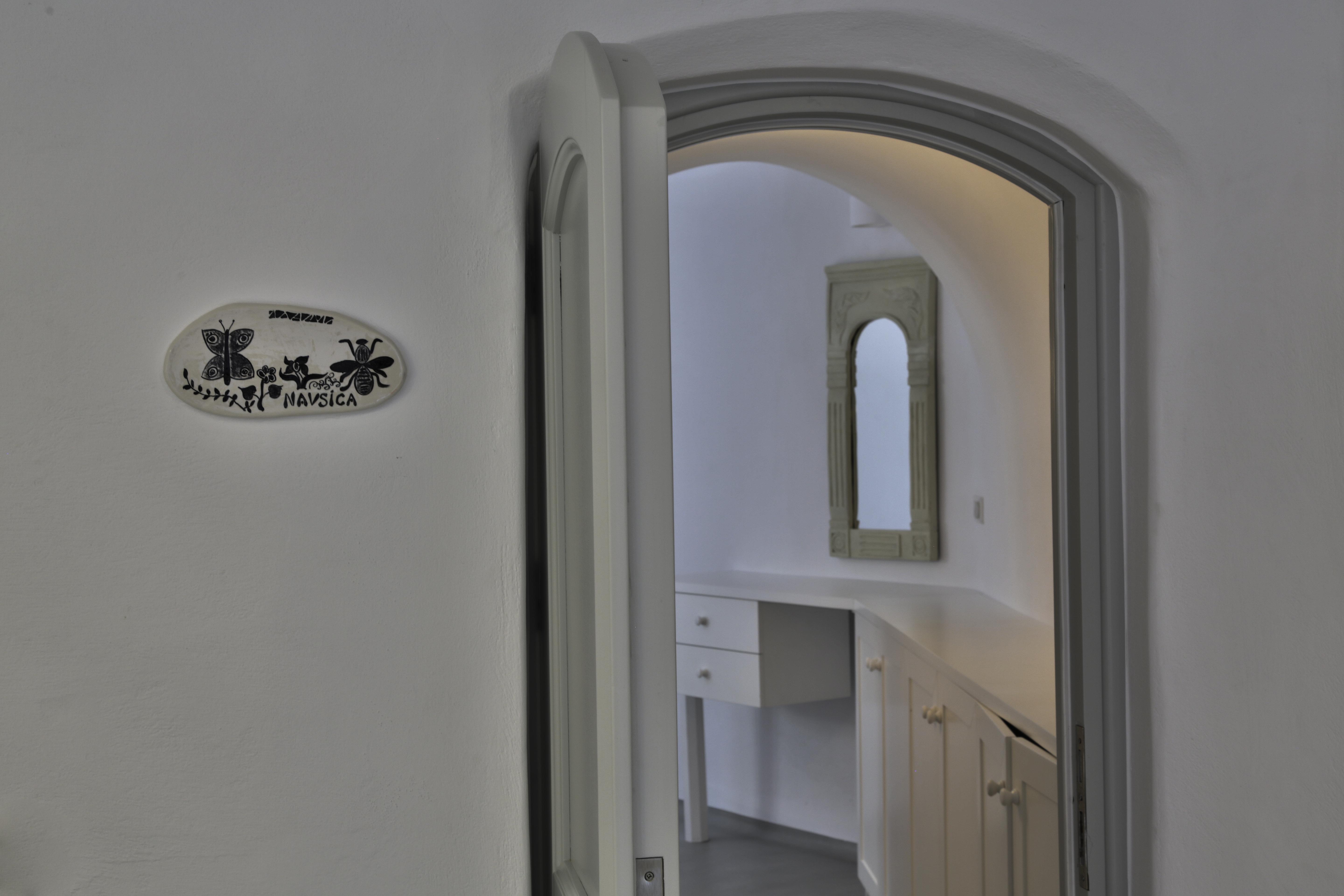 Trieris Villa & Suites Fíra Kültér fotó