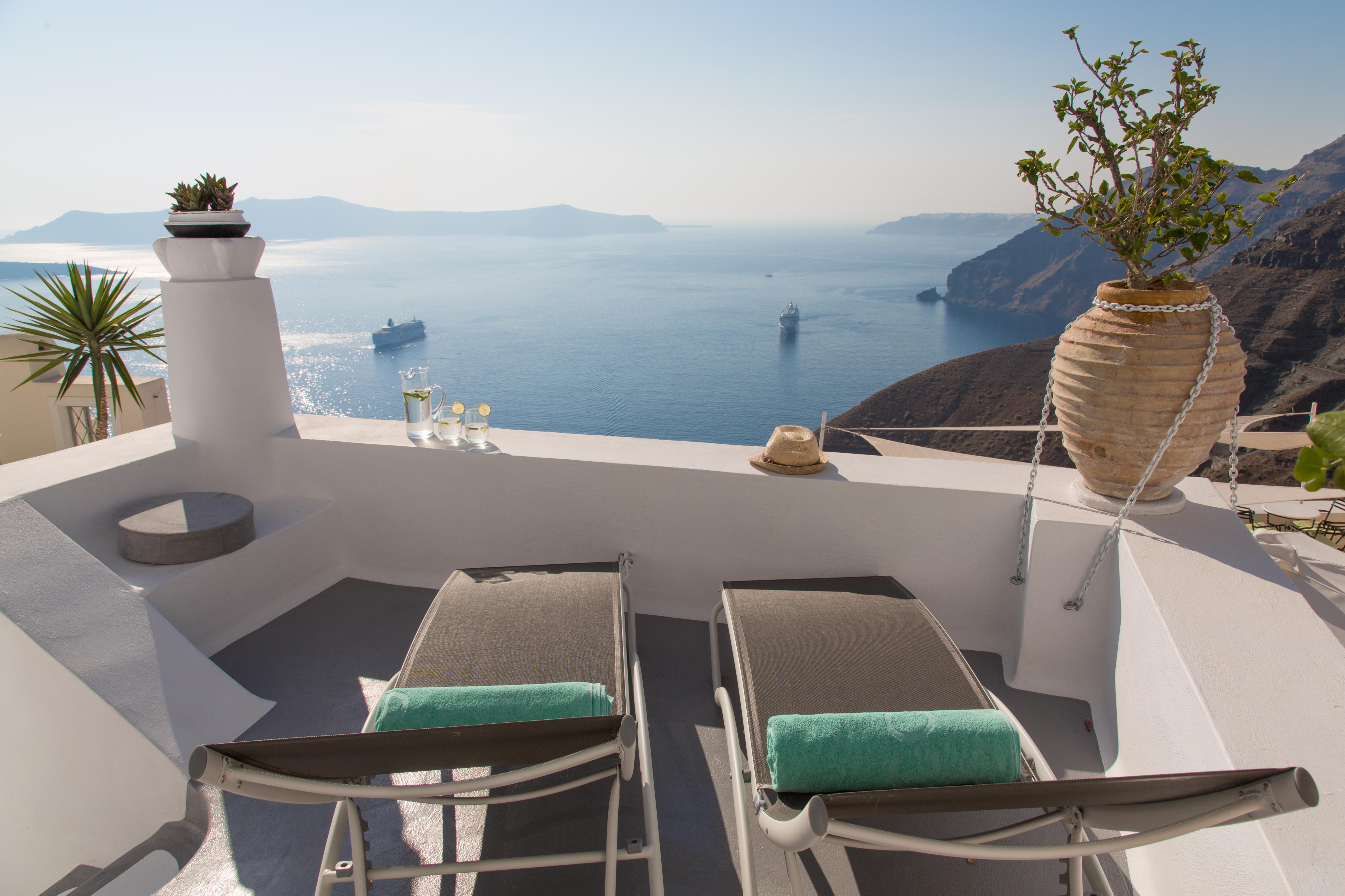 Trieris Villa & Suites Fíra Kültér fotó