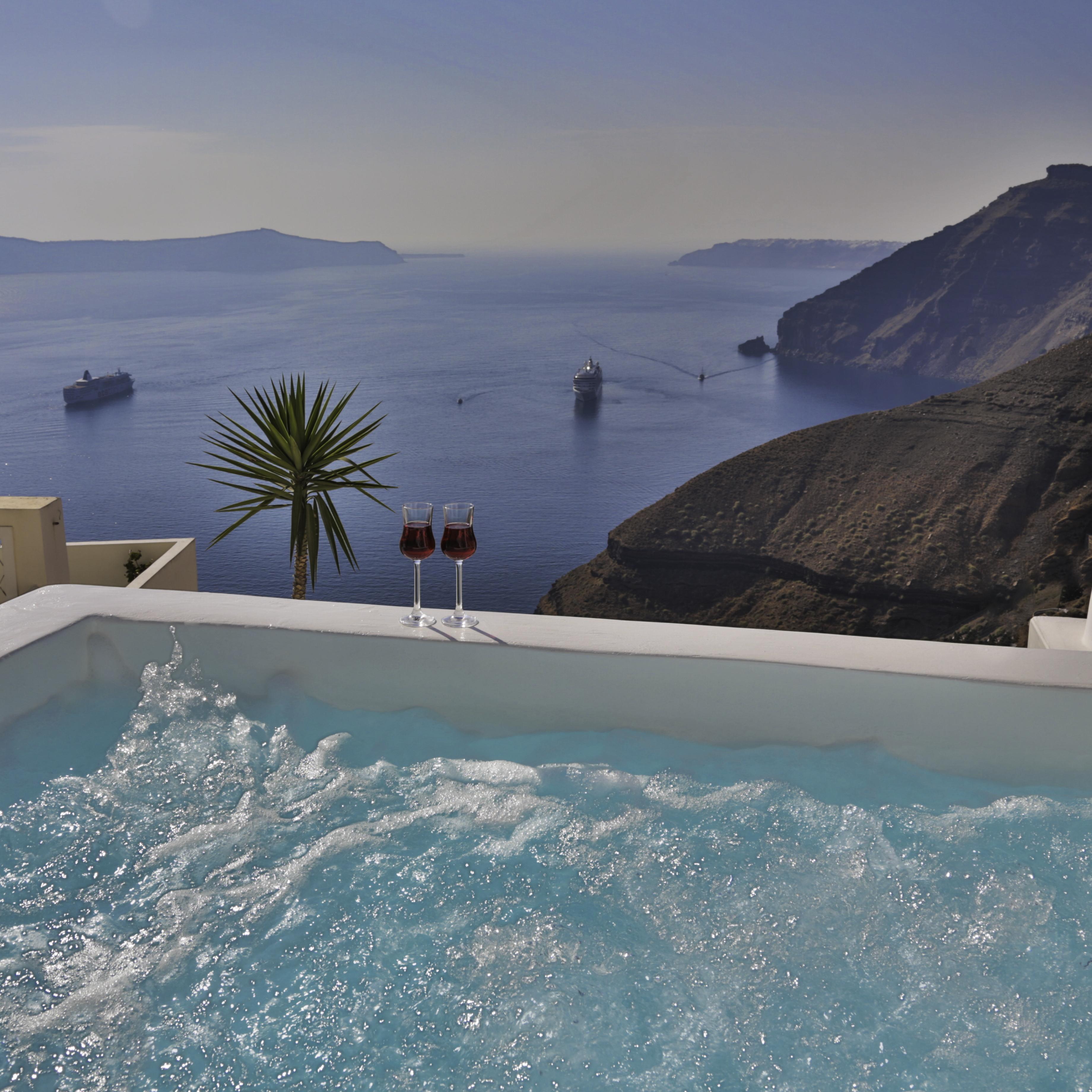 Trieris Villa & Suites Fíra Kültér fotó