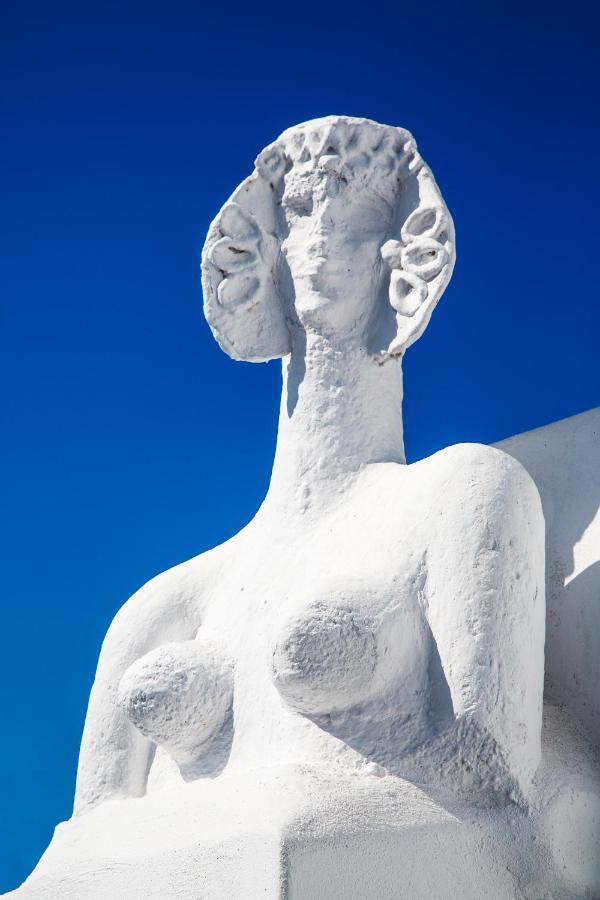 Trieris Villa & Suites Fíra Kültér fotó