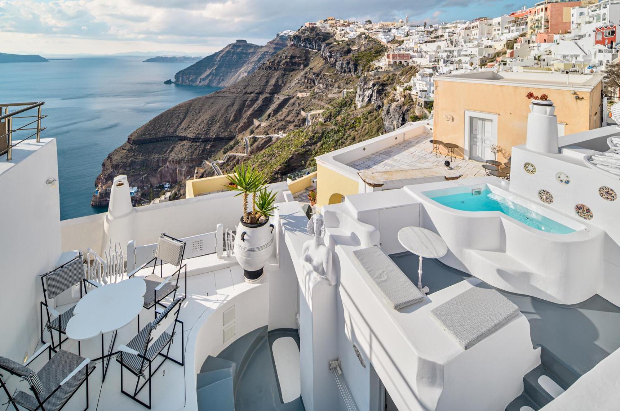 Trieris Villa & Suites Fíra Kültér fotó