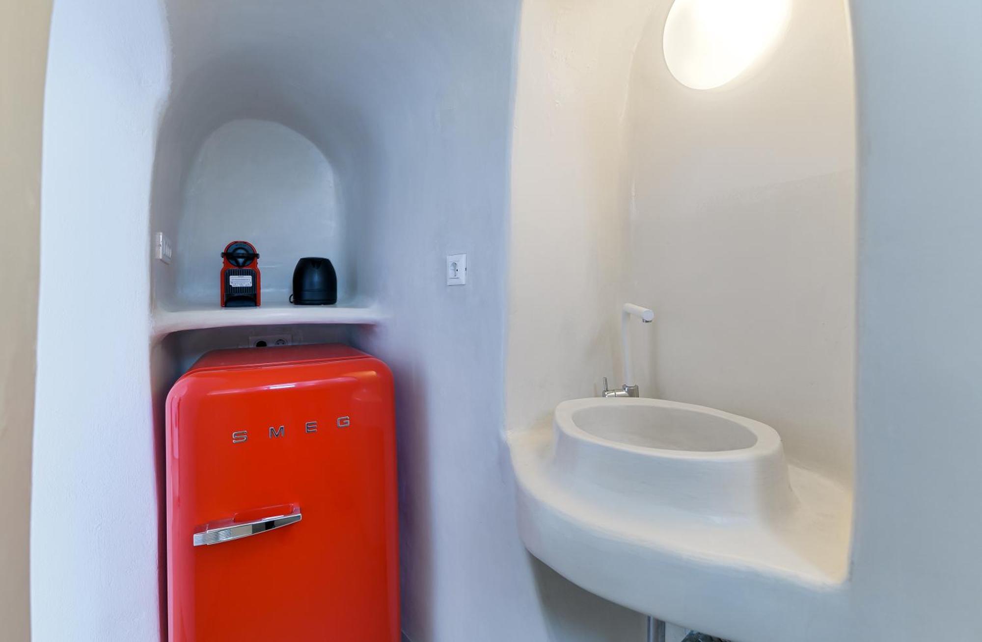 Trieris Villa & Suites Fíra Kültér fotó